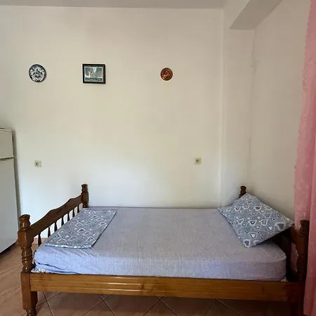 Three Apartment *